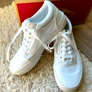 📌📌Kids vans white NEW- SALE 🤑📌📌